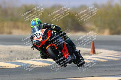 media/Apr-17-2022-CVMA (Sun) [[f474cfa795]]/Race 14 500 Supersport-350 Supersport (Holeshot)/